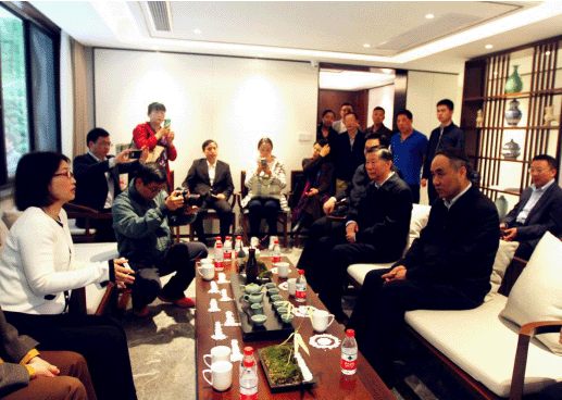 【動態新聞】全國政協副主席一行視察白沙泉并購金融街區并蒞臨天堂硅谷